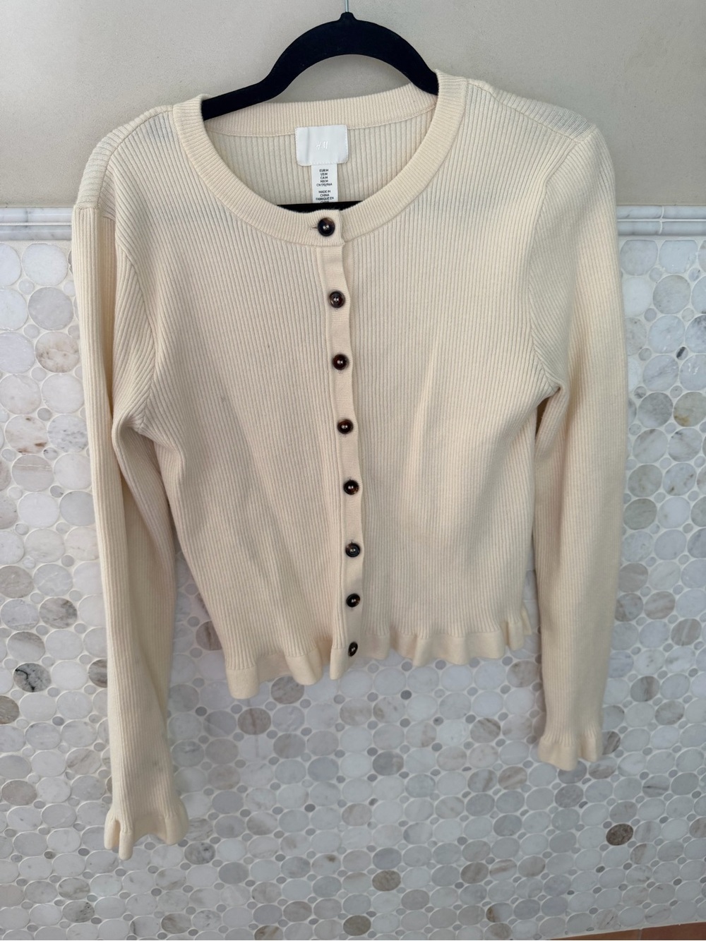 H&M Cream Ribbed Button-Front Top - Picture 2 of 4